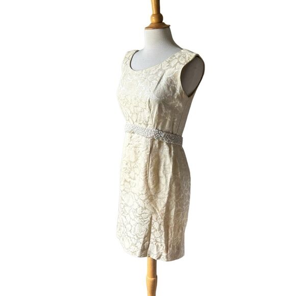 Vintage Handmade 1970s Brocade Ivory Mini Wedding Dress with Beaded Belt - Picture 6 of 10